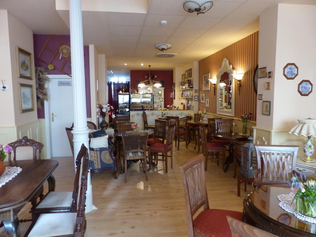 Cafe 28 & Pension Am Markt Wißmar Zewnętrze zdjęcie
